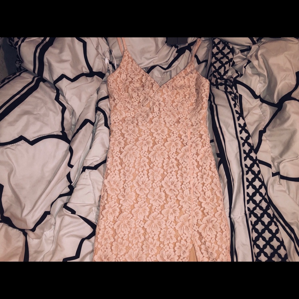 Lulu’s Blush Pink Lace Dress